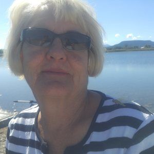 Meet your Posher, Gloria